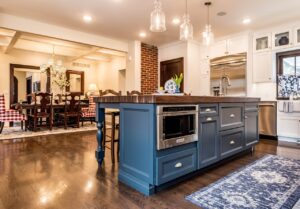 kitchen, dining room, kitchen island, microwave, brown kitchen, brown room, brown island, kitchen island, kitchen island, microwave, microwave, microwave, microwave, microwave