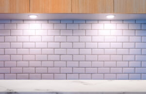 Modern bathroom with properly lit reflective surfaces and mirrors showing no glare